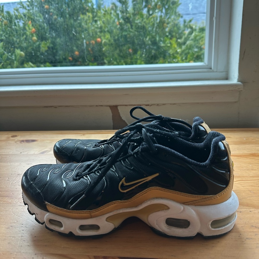 Nike air max plus youth 7Y